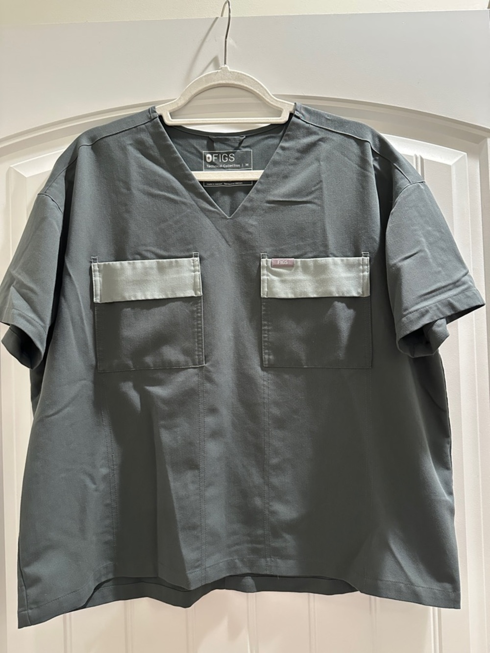FIGS Short Sleeve Top